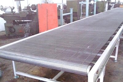 Băng tải lưới inox được dùng để làm gì?