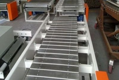 Cấu tạo của băng tải xích bao gồm những thành phần nào?